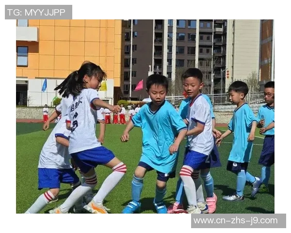 喀麦隆与巴西激战正酣足球盛宴引发全球关注与热议